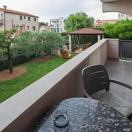 Bozena-porec Apartman *