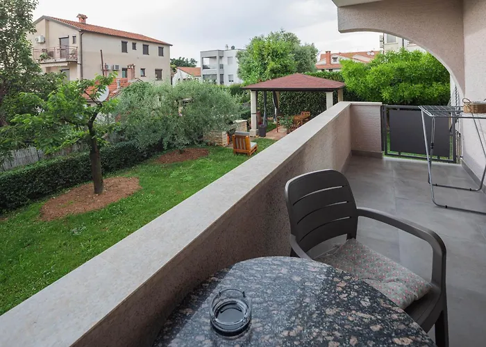 Bozena-porec Apartman *